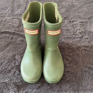 HUNTER BOOTS | Kids First Gloss Rain Boots | size 7 Green